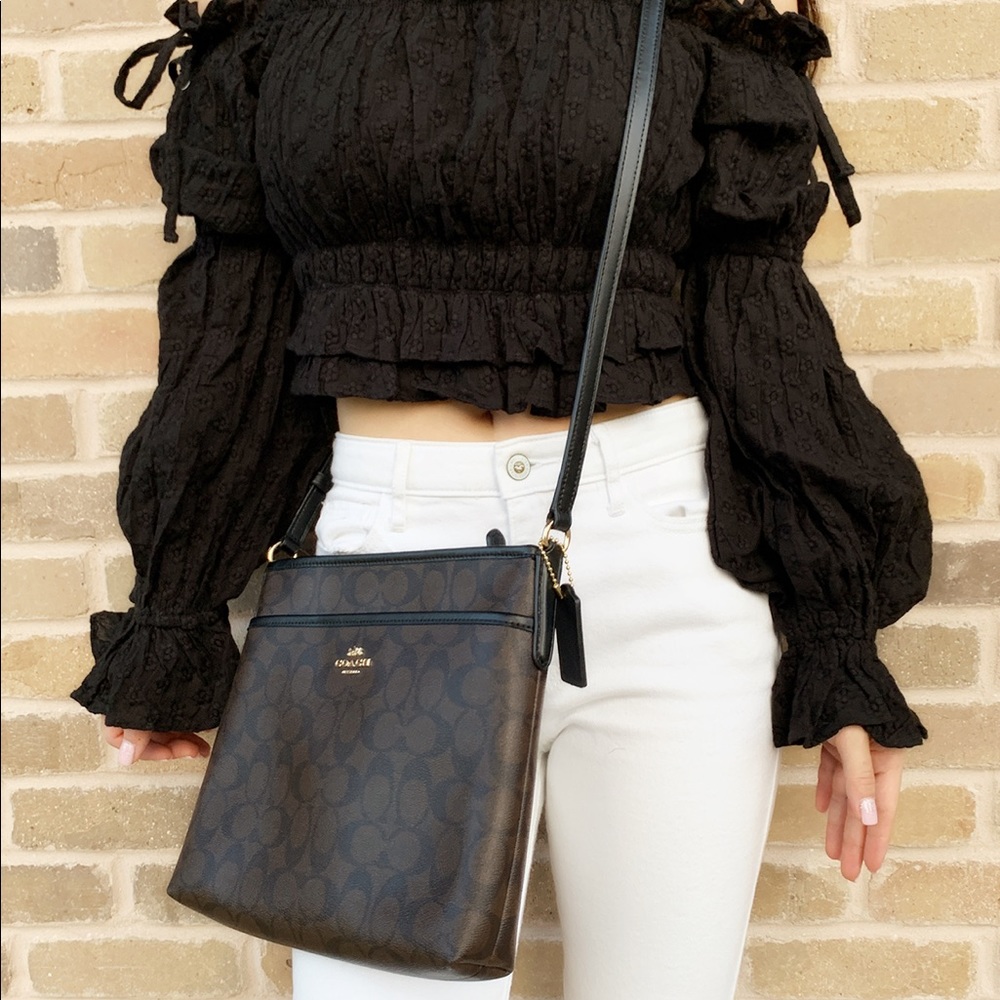 🌸Coach Crossbody🌸NWT - Picture 2 of 3